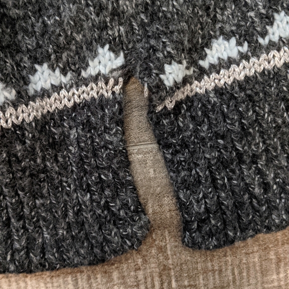 NWT Abercrombie Kids Gray Girls Sweater Size 13/14 - Picture 7 of 7